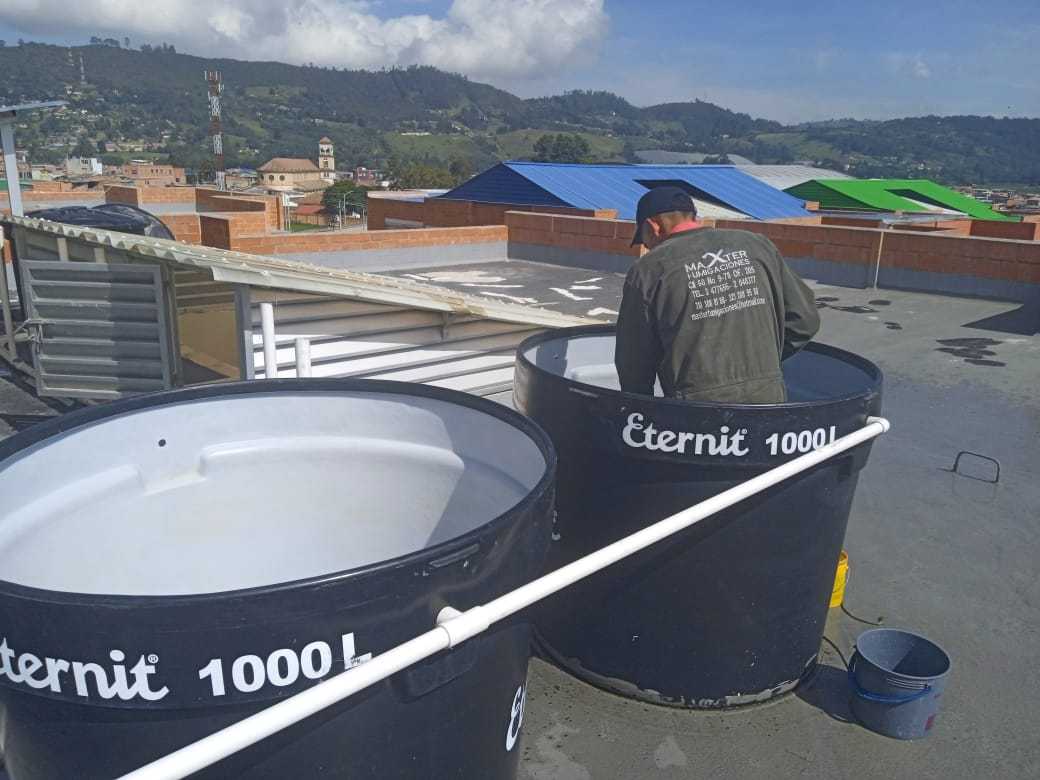 LAVADO Y DESINFECCIÓN DE TANQUES